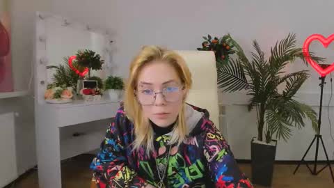 wild_berry_soul online show from 16, 10, 2025