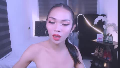 wild lily30 online show from 15, 2, 2025