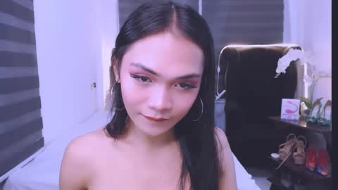 wild lily30 online show from 23, 2, 2025