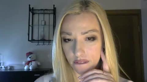 Snapshot of wild_silk_desire chatting on 31, 1, 2025 Alina online show from 31, 1, 2025