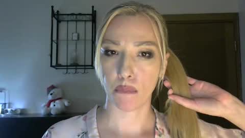 Snapshot of wild_silk_desire chatting on 7, 2, 2025 Alina online show from 7, 2, 2025