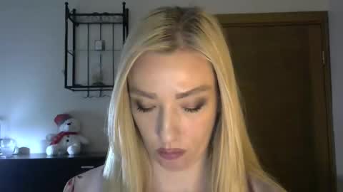 Snapshot of wild_silk_desire chatting on 23, 2, 2025 Alina online show from 23, 2, 2025