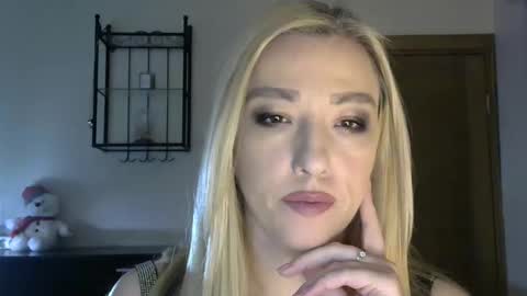 Snapshot of wild_silk_desire chatting on 26, 2, 2025 Alina online show from 26, 2, 2025