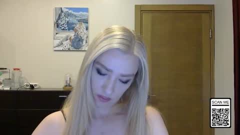 Snapshot of wild_silk_desire chatting on 12, 9, 2025 Alina online show from 12, 9, 2025