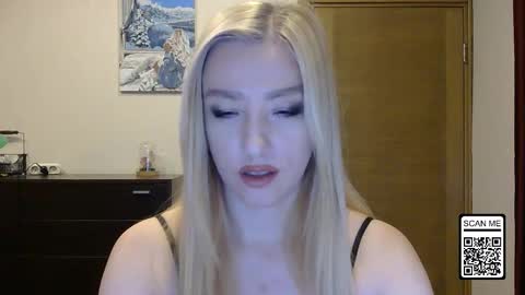 Snapshot of wild_silk_desire chatting on 10, 10, 2025 Alina online show from 10, 10, 2025