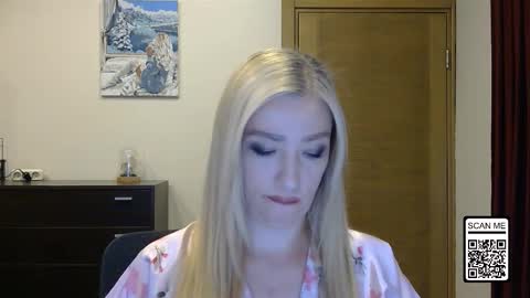 Snapshot of wild_silk_desire chatting on 19, 10, 2025 Alina online show from 19, 10, 2025