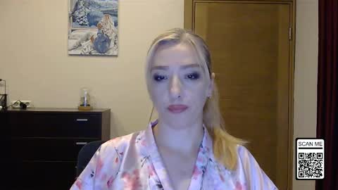 Snapshot of wild_silk_desire chatting on 20, 10, 2025 Alina online show from 20, 10, 2025