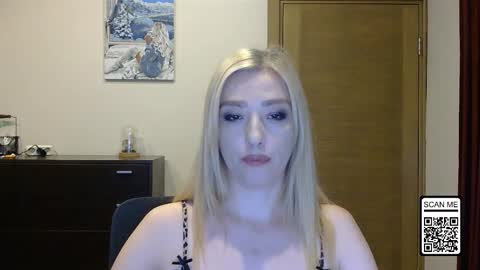 Snapshot of wild_silk_desire chatting on 21, 10, 2025 Alina online show from 21, 10, 2025