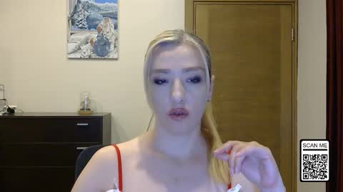 Snapshot of wild_silk_desire chatting on 26, 10, 2025 Alina online show from 26, 10, 2025