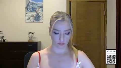 Snapshot of wild_silk_desire chatting on 11, 11, 2025 Alina online show from 11, 11, 2025