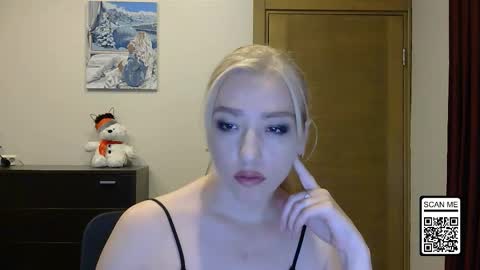 Snapshot of wild_silk_desire chatting on 15, 11, 2025 Alina online show from 15, 11, 2025