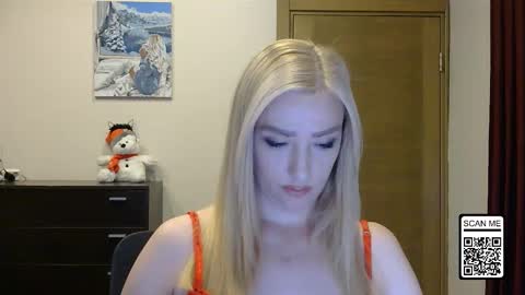 Snapshot of wild_silk_desire chatting on 22, 11, 2025 Alina online show from 22, 11, 2025