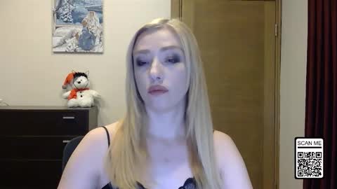 Snapshot of wild_silk_desire chatting on 2, 12, 2025 Alina online show from 2, 12, 2025