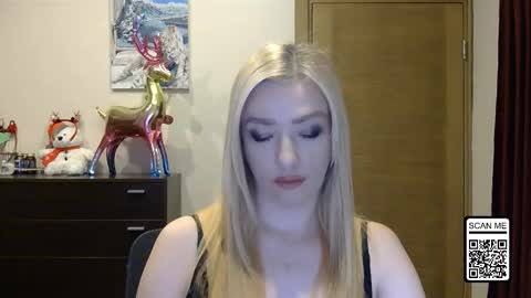 Snapshot of wild_silk_desire chatting on 20, 12, 2025 Alina online show from 20, 12, 2025