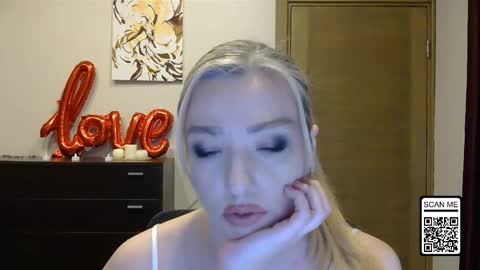 Snapshot of wild_silk_desire chatting on 3, 3, 2026 Alina online show from 3, 3, 2026