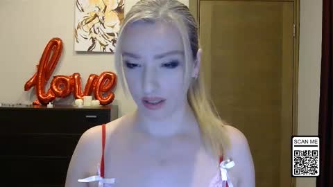 Snapshot of wild_silk_desire chatting on 4, 3, 2026 Alina online show from 4, 3, 2026