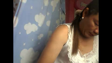 wild_sunflower11 online show from 8, 3, 2025