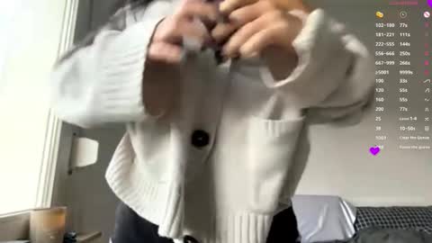 Mia online show from 21, 12, 2025