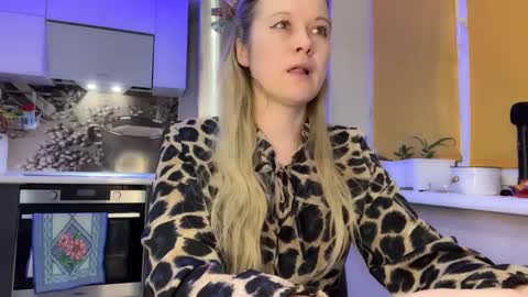 Snapshot of wildcatling chatting on 7, 1, 2025 Olivia online show from 7, 1, 2025