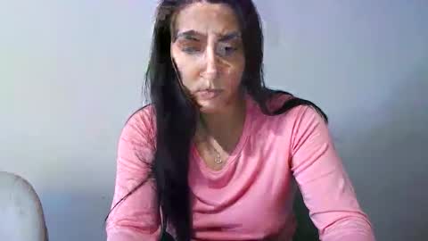 WildFoxxy96 online show from 12, 1, 2026