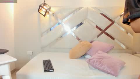 Kitty online show from 12, 2, 2026