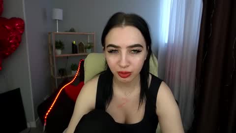 Alena online show from 9, 3, 2025
