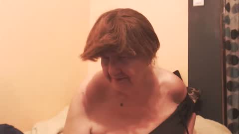 Snapshot of wildredcat chatting on 2, 6, 2026 WildRedCat online show from 2, 6, 2026