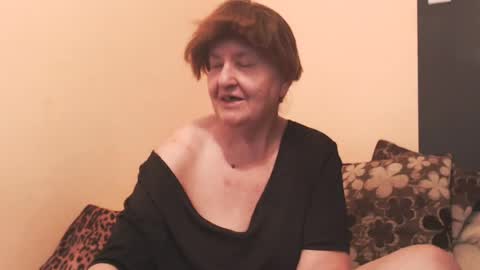 Snapshot of wildredcat chatting on 11, 6, 2026 WildRedCat online show from 11, 6, 2026