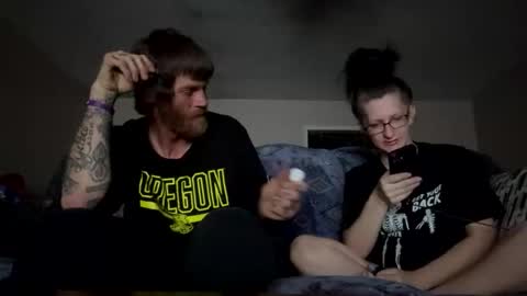 lovEEdovEE online show from 6, 5, 2026