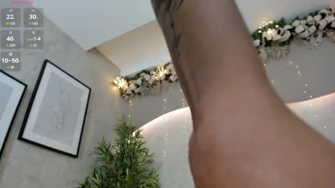 Snapshot of willow_hendrix chatting on 28, 12, 2024 Ms Willow online show from 28, 12, 2024