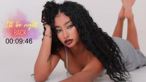 Ms Willow online show from 12, 4, 2026