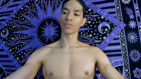 Snapshot of willy_veins chatting on 6, 1, 2025 willy_veins online show from 6, 1, 2025