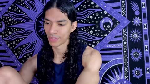 Snapshot of willy_veins chatting on 8, 1, 2025 willy_veins online show from 8, 1, 2025