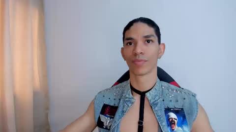 Snapshot of willy_veins chatting on 4, 3, 2025 willy_veins online show from 4, 3, 2025