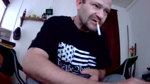 willydogg83 online show from 12, 4, 2026
