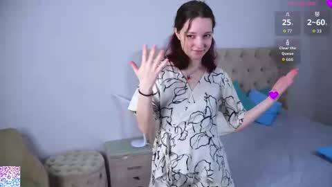 for u Alise online show from 25, 10, 2025