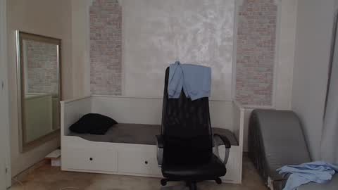 Snapshot of wilsonjules chatting on 4, 1, 2025 WilsonJules online show from 4, 1, 2025