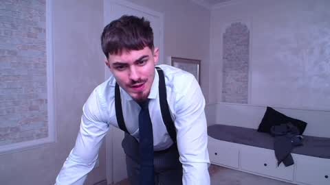 Snapshot of wilsonjules chatting on 5, 1, 2025 WilsonJules online show from 5, 1, 2025