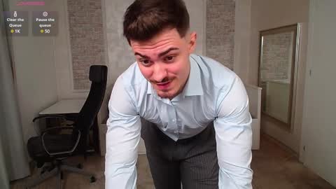 Snapshot of wilsonjules chatting on 5, 2, 2025 WilsonJules online show from 5, 2, 2025