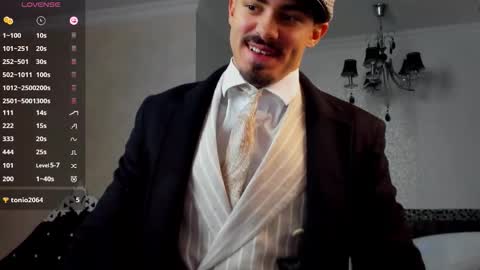 Snapshot of wilsonjules chatting on 13, 10, 2025 WilsonJules online show from 13, 10, 2025