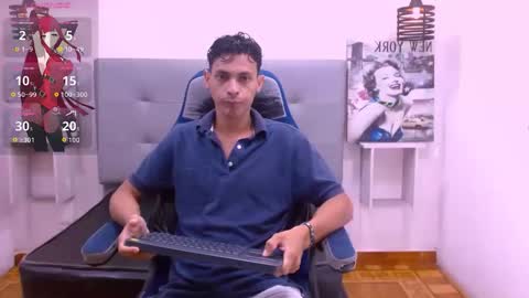 Snapshot of wiltom_ chatting on 3, 11, 2025 Wiltom online show from 3, 11, 2025