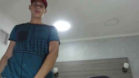 Snapshot of wiltom_ chatting on 14, 12, 2025 Wiltom online show from 14, 12, 2025