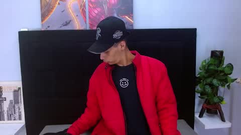 Snapshot of wiltom_ chatting on 16, 12, 2025 Wiltom online show from 16, 12, 2025