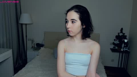 Snapshot of wine_on_lips chatting on 6, 1, 2025 Amalia and Mia online show from 6, 1, 2025