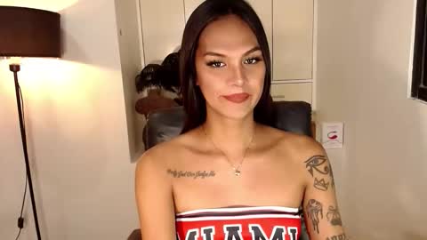 Snapshot of winidaputa chatting on 19, 4, 2026 winidaputa online show from 19, 4, 2026