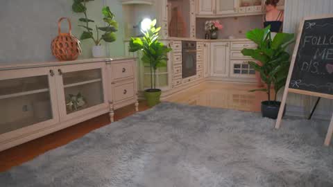Snapshot of winnieriedesel chatting on 5, 6, 2026 Lillian online show from 5, 6, 2026