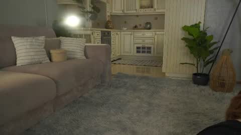 Snapshot of winnieriedesel chatting on 19, 6, 2026 Lillian online show from 19, 6, 2026
