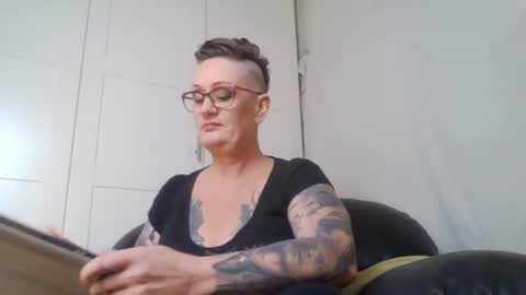 Winter Graye online show from 14, 7, 2026