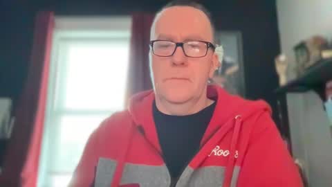 Snapshot of wintyr chatting on 1, 2, 2025 wintyr online show from 1, 2, 2025