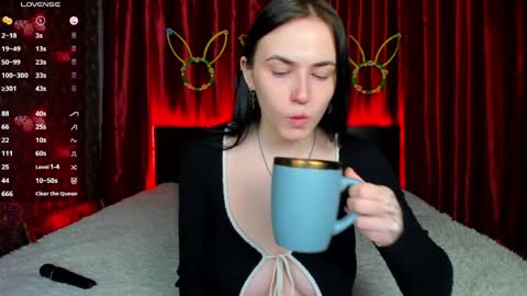 Kira online show from 9, 4, 2026